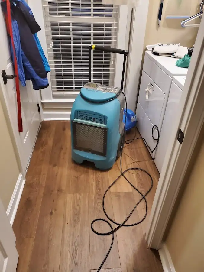 Commercial dehumidifier deployed for Crawl Space Restoration in Barbecue